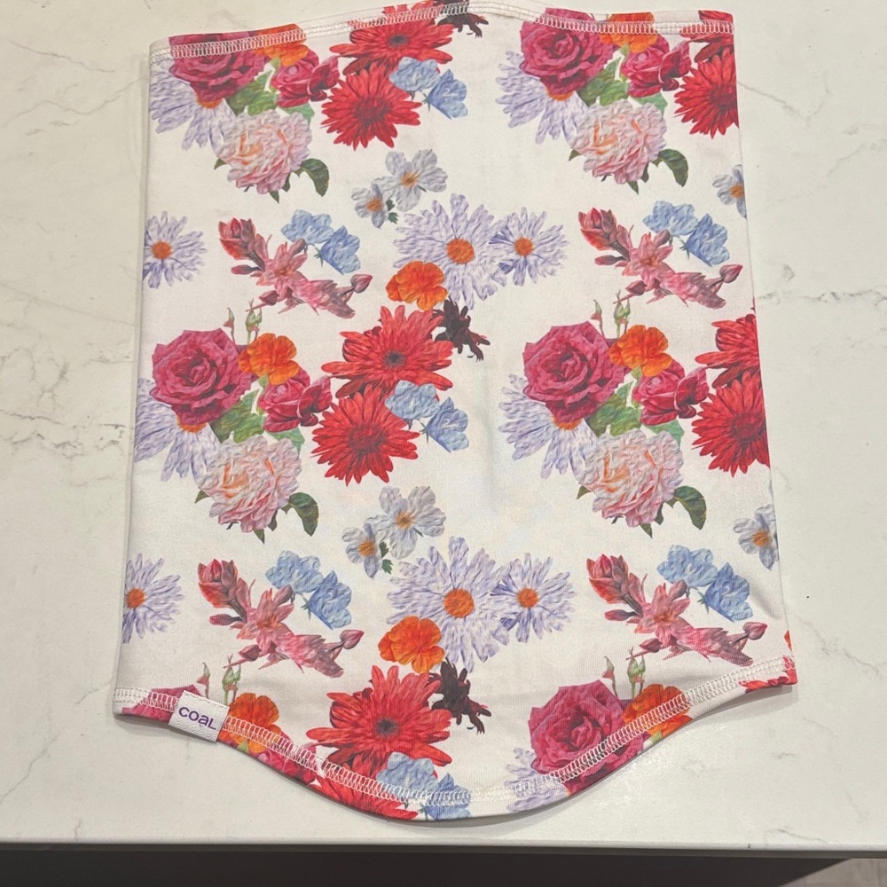 NWOT‎ COAL Floral Neck Gaiter